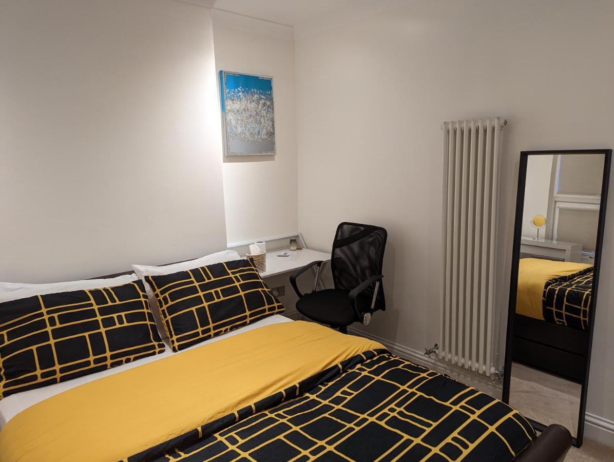 Fully-Equipped Flat In The City Of London Exterior foto
